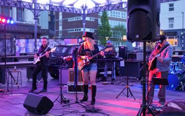 Band playing outside The Orchard Bar